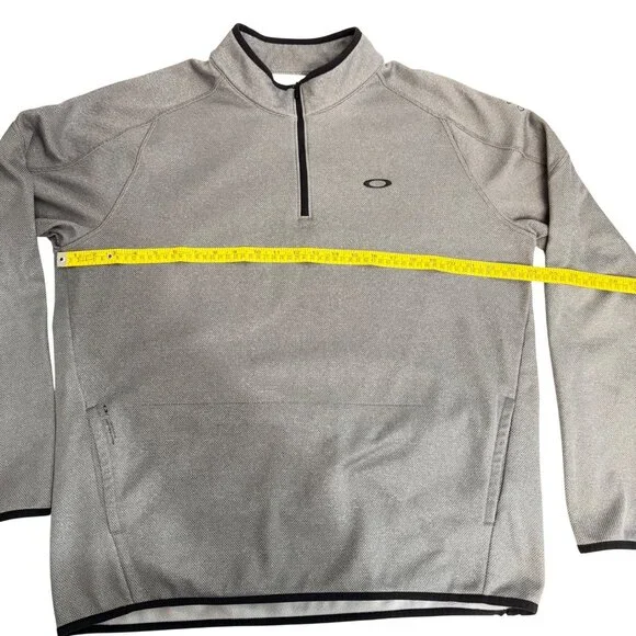 Oakley 1/4 Zip Pullover - Gray - XL - Coeur D Alene Golf Resort - Picture 5 of 12
